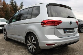 Volkswagen Touran 2,0 TDI HIGHLINE,DSG,PANORAMA,2021 - 7