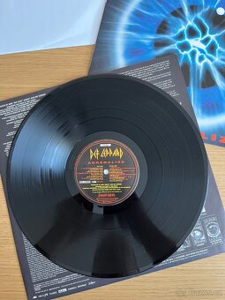 Def Leppard – Adrenalize - 7
