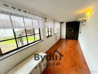 Prodej chaty u lesa s bazénem a zahradou 155 m² - Přešťovice - 7
