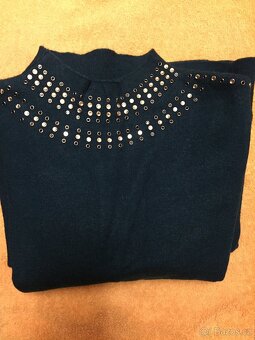 Šaty teplé s ozdobou Orsay velikost L - 7