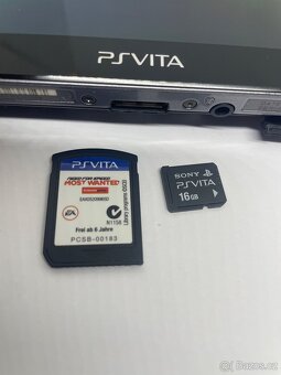 PS Vita Wi-Fi (PCH-1004) OLED -16GB - 7