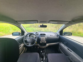 Prodám Daihatsu Sirion 1.3i 64kW r.v.2006 - 7