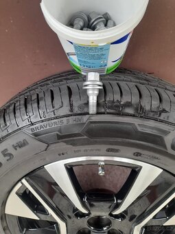 Alu kola Peugeot 2008 r16 vč. pneu. - 7
