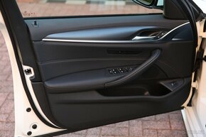 BMW Rad 5 Touring 520d °M-packet°Laser°V Zaruke do 5/2026 - 7