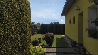 Rodinný dům 6+1+garáž v Litovli, pozemek 1012 m². - 7