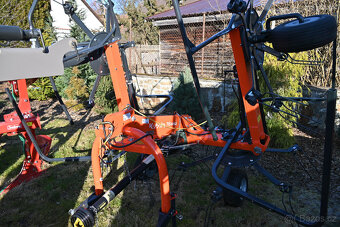 Rotororový obraceč Kubota TE4052 - 7