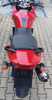 Kawasaki ZR-7S - 7