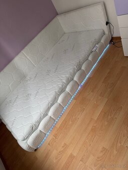 Čalouněná postel 90/200 - 7