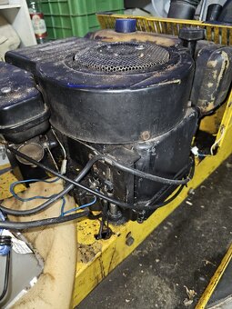 Zahradní traktorová sekačka ALKOTRAC 1082 s tažným zařízením - 7