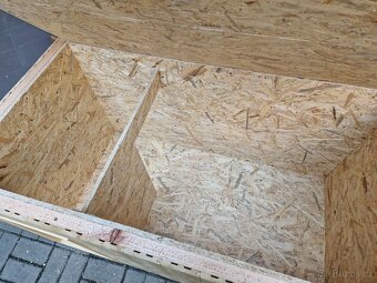 Zateplená psí bouda L - 7