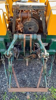 Čelní nakladač, lesní kloubový traktor - 7