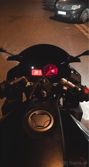 YAMAHA YZF-R125 - 7
