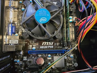 Kancelářský počítač na internet a videa SSD - 7