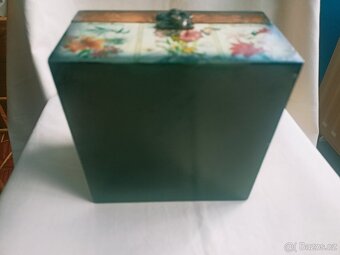 dřevěná krabička s květinovým vzorem - 7