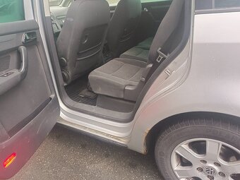 VW Touran 2.0 TDI 100 kW - 7