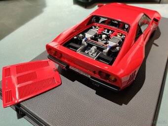 Ferrari 288 GTO 1984 Rosso 1:12 Top Marques Collectibles - 7
