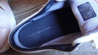 Kožené tenisky Tommy Hilfiger v.41 - 7
