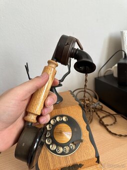 Starý dřevěný telefon Tesla - 7