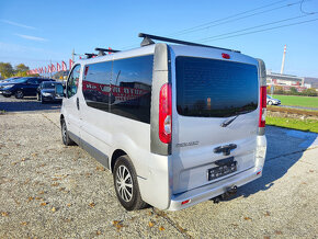 Renault Trafic Minibus - 7