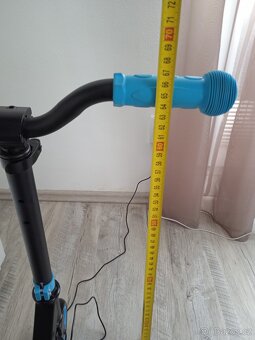 Dětská elektrokoloběžka - 7