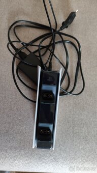Prodám nový dualsense PS5 a originální dobíjecí stanici - 7