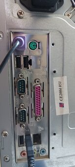 stolní počítač šedý - 7