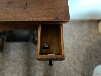 PFAFF 31 šicí stroj se stolkem - 7