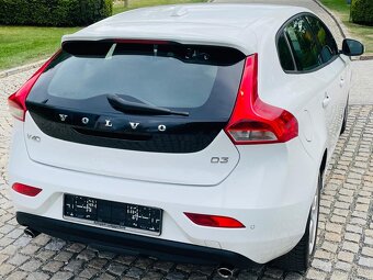 Volvo V40 2.0 D3 5VÁLEC AUTOMAT LED Bi XEN VÝHŘEV SERVISKA - 7