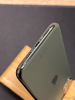 Apple iPhone 11 Pro Max 64GB Zelený 100% baterie - 7