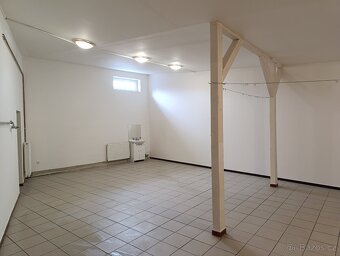 Pronájem nebyt.prostor , Vizovice náměstí - 7