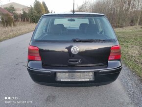 Volkswagen Golf IV 2.0i - 7