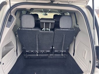 Chrysler Town Country 3,6 2x DVD RT Kůže 2011 - 7