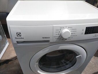 Prodám plně funkční dig.Slim pračku zn. ELECTROLUX--DOVEZU- - 7