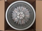 alu disk BMW 8J x 18 ET 34 1x NOVÝ - 7