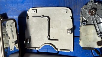 VW Golf 4 ovladani a motor stresniho okna - 7