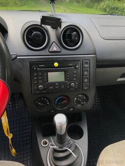 Ford Fiesta benzín 1.4 r.v. 2002 TK do 2027 - 7