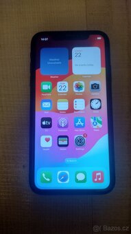 iPhone 11 64GB 79 % battery - 7