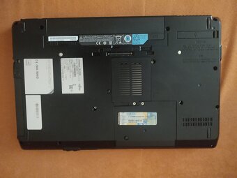 Fujitsu Lifebook E752 - 7
