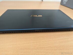 Laptop Asus ZenBook 13 - 7