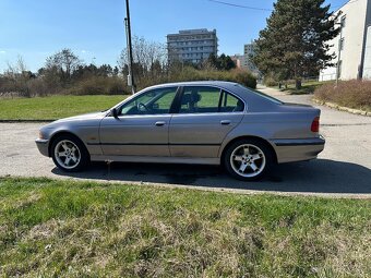 BMW e39 528i 142 kw Automat - 7