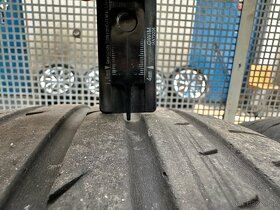 Hankook - 235/60 R18 - 7
