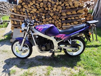 Suzuki GS500 - 7