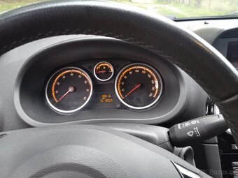 Opel Corsa, 1.4, původ ČR, pravidelný servis - 7