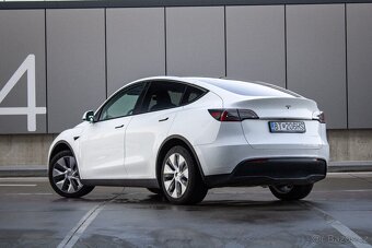 Tesla Model Y 75kWh Long Range AWD 378kW / ODPOČET DPH / - 7