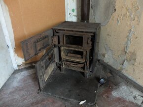 Litinová kamna Foron 4,4 kw + další 3,7 a 4,6 kw - 7