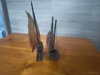 Starožitné lodě z rohoviny - 7