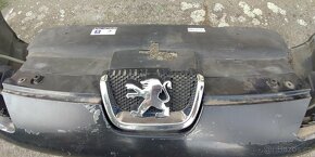 Peugeot 407 přední nárazník vč.mlhovek a znaku (bez mřížky) - 7