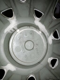 Kryty kol origo BMW asi r16 - 7