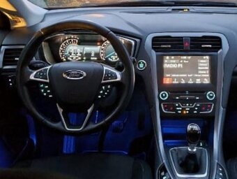 Prodám Ford Mondeo Kombi, černý elegán, spolehlivý parťák - 7