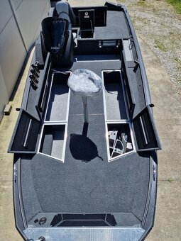 Finval 510bsc + 60hp Honda + príves 1300kg - čierna perleť - 7